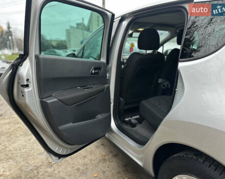 Серый Пежо 3008, объемом двигателя 1.56 л и пробегом 237 тыс. км за 7400 $, фото 21 на Automoto.ua