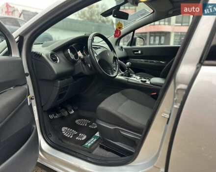 Серый Пежо 3008, объемом двигателя 1.56 л и пробегом 237 тыс. км за 7400 $, фото 23 на Automoto.ua