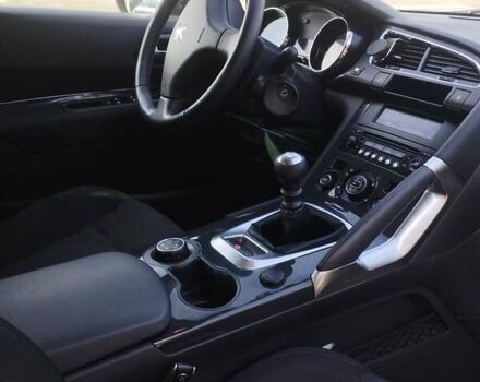 Серый Пежо 3008, объемом двигателя 1.56 л и пробегом 257 тыс. км за 8800 $, фото 5 на Automoto.ua