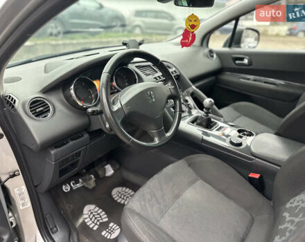 Серый Пежо 3008, объемом двигателя 1.56 л и пробегом 237 тыс. км за 7400 $, фото 24 на Automoto.ua