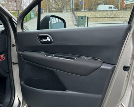 Серый Пежо 3008, объемом двигателя 2 л и пробегом 211 тыс. км за 10650 $, фото 20 на Automoto.ua