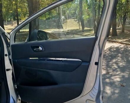 Сірий Пежо 3008, об'ємом двигуна 1.6 л та пробігом 207 тис. км за 7500 $, фото 11 на Automoto.ua