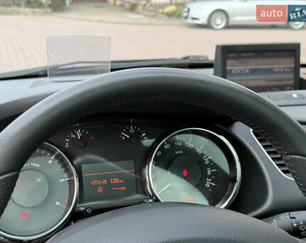 Пежо 3008 2011 в Стрые на Automoto.ua Серый Пежо 3008, объемом двигателя 1.6 л и пробегом 241 тыс. км за 8900 $, фото 48 на Automoto.ua