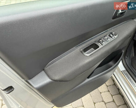 Серый Пежо 3008, объемом двигателя 1.56 л и пробегом 191 тыс. км за 8470 $, фото 22 на Automoto.ua