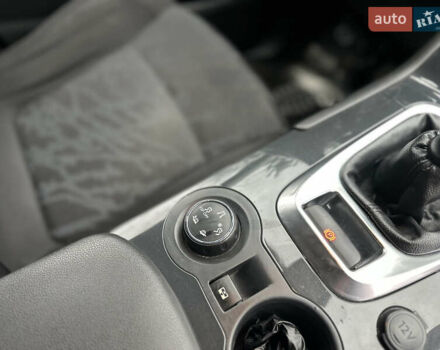 Серый Пежо 3008, объемом двигателя 1.56 л и пробегом 237 тыс. км за 7400 $, фото 18 на Automoto.ua