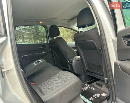 Серый Пежо 3008, объемом двигателя 1.56 л и пробегом 237 тыс. км за 7400 $, фото 14 на Automoto.ua