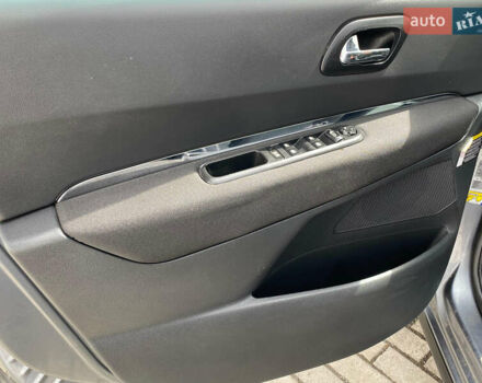 Сірий Пежо 3008, об'ємом двигуна 1.56 л та пробігом 248 тис. км за 7999 $, фото 21 на Automoto.ua