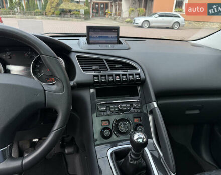 Пежо 3008 2011 в Стрые на Automoto.ua Серый Пежо 3008, объемом двигателя 1.6 л и пробегом 241 тыс. км за 8900 $, фото 53 на Automoto.ua