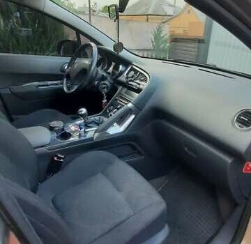 Сірий Пежо 3008, об'ємом двигуна 1.6 л та пробігом 132 тис. км за 7200 $, фото 5 на Automoto.ua