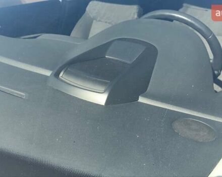 Серый Пежо 3008, объемом двигателя 1.6 л и пробегом 185 тыс. км за 8300 $, фото 5 на Automoto.ua