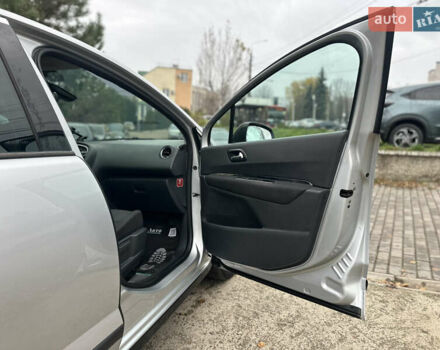 Серый Пежо 3008, объемом двигателя 1.56 л и пробегом 237 тыс. км за 7400 $, фото 15 на Automoto.ua