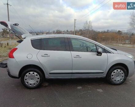 Серый Пежо 3008, объемом двигателя 1.6 л и пробегом 204 тыс. км за 7700 $, фото 2 на Automoto.ua
