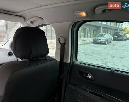 Серый Пежо 3008, объемом двигателя 1.6 л и пробегом 149 тыс. км за 9500 $, фото 16 на Automoto.ua