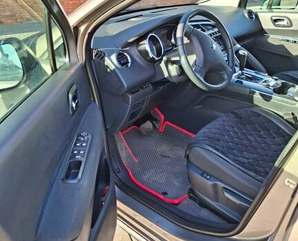 Серый Пежо 3008, объемом двигателя 1.6 л и пробегом 119 тыс. км за 9500 $, фото 3 на Automoto.ua