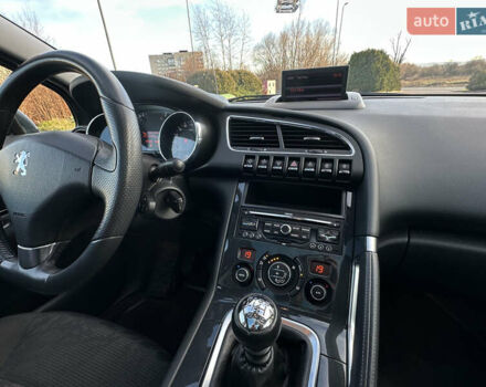 Серый Пежо 3008, объемом двигателя 1.56 л и пробегом 263 тыс. км за 9150 $, фото 101 на Automoto.ua