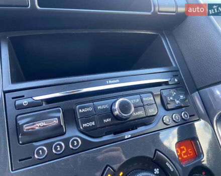 Серый Пежо 3008, объемом двигателя 1.6 л и пробегом 230 тыс. км за 8700 $, фото 21 на Automoto.ua