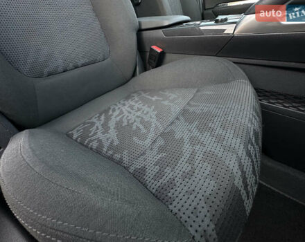 Серый Пежо 3008, объемом двигателя 1.56 л и пробегом 263 тыс. км за 9150 $, фото 131 на Automoto.ua