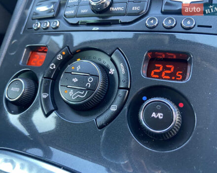 Серый Пежо 3008, объемом двигателя 1.6 л и пробегом 230 тыс. км за 8700 $, фото 26 на Automoto.ua