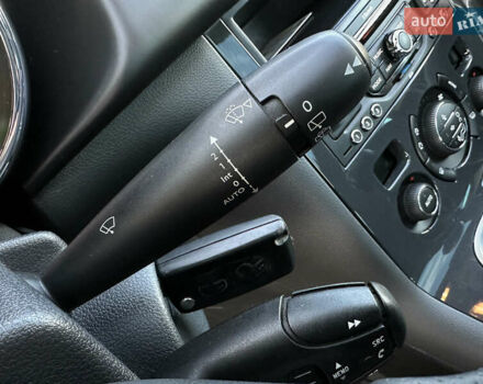 Серый Пежо 3008, объемом двигателя 1.56 л и пробегом 263 тыс. км за 9150 $, фото 76 на Automoto.ua