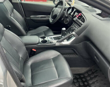 Сірий Пежо 3008, об'ємом двигуна 2 л та пробігом 286 тис. км за 11000 $, фото 21 на Automoto.ua