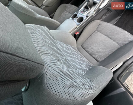 Серый Пежо 3008, объемом двигателя 1.56 л и пробегом 263 тыс. км за 9150 $, фото 115 на Automoto.ua