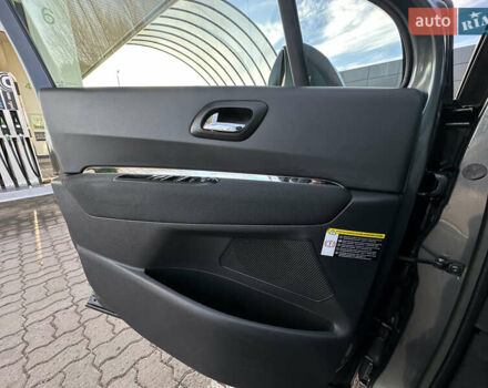 Серый Пежо 3008, объемом двигателя 1.56 л и пробегом 263 тыс. км за 9150 $, фото 63 на Automoto.ua