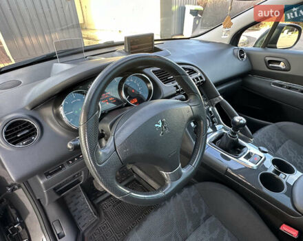 Серый Пежо 3008, объемом двигателя 1.56 л и пробегом 263 тыс. км за 9150 $, фото 71 на Automoto.ua