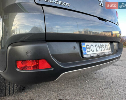 Серый Пежо 3008, объемом двигателя 1.56 л и пробегом 263 тыс. км за 9150 $, фото 44 на Automoto.ua