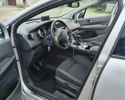 Сірий Пежо 3008, об'ємом двигуна 1.6 л та пробігом 220 тис. км за 10100 $, фото 9 на Automoto.ua