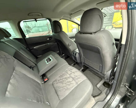 Серый Пежо 3008, объемом двигателя 1.6 л и пробегом 238 тыс. км за 9999 $, фото 30 на Automoto.ua