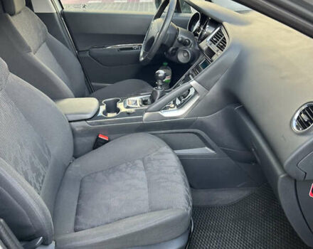 Серый Пежо 3008, объемом двигателя 1.6 л и пробегом 156 тыс. км за 8000 $, фото 16 на Automoto.ua