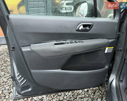 Серый Пежо 3008, объемом двигателя 1.6 л и пробегом 238 тыс. км за 9999 $, фото 41 на Automoto.ua