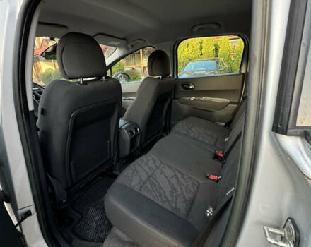 Серый Пежо 3008, объемом двигателя 1.56 л и пробегом 157 тыс. км за 8000 $, фото 16 на Automoto.ua