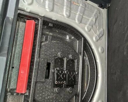 Серый Пежо 3008, объемом двигателя 1.6 л и пробегом 270 тыс. км за 9100 $, фото 4 на Automoto.ua