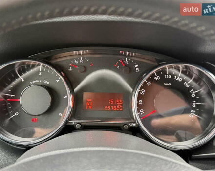 Серый Пежо 3008, объемом двигателя 1.6 л и пробегом 238 тыс. км за 9999 $, фото 44 на Automoto.ua