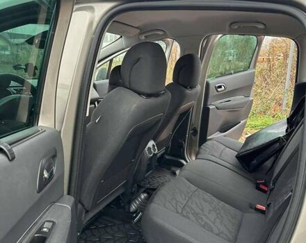 Серый Пежо 3008, объемом двигателя 1.6 л и пробегом 270 тыс. км за 9100 $, фото 22 на Automoto.ua