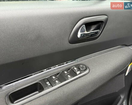 Серый Пежо 3008, объемом двигателя 1.6 л и пробегом 238 тыс. км за 9999 $, фото 42 на Automoto.ua