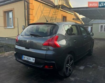 Серый Пежо 3008, объемом двигателя 1.56 л и пробегом 227 тыс. км за 9500 $, фото 7 на Automoto.ua