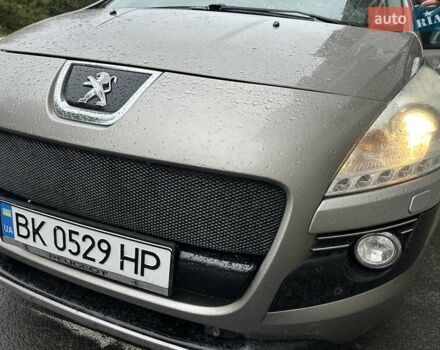 Серый Пежо 3008, объемом двигателя 2 л и пробегом 247 тыс. км за 9950 $, фото 10 на Automoto.ua