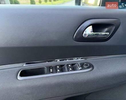 Серый Пежо 3008, объемом двигателя 1.6 л и пробегом 231 тыс. км за 9350 $, фото 29 на Automoto.ua