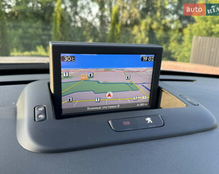 Серый Пежо 3008, объемом двигателя 1.6 л и пробегом 229 тыс. км за 11699 $, фото 21 на Automoto.ua