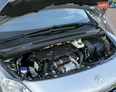 Сірий Пежо 3008, об'ємом двигуна 1.6 л та пробігом 235 тис. км за 10333 $, фото 70 на Automoto.ua