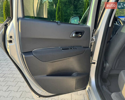 Серый Пежо 3008, объемом двигателя 1.6 л и пробегом 229 тыс. км за 11699 $, фото 30 на Automoto.ua