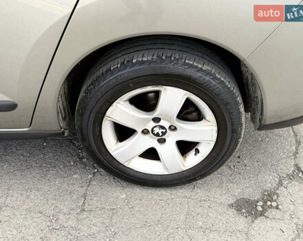 Сірий Пежо 3008, об'ємом двигуна 1.56 л та пробігом 332 тис. км за 8800 $, фото 14 на Automoto.ua