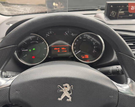 Сірий Пежо 3008, об'ємом двигуна 1.6 л та пробігом 221 тис. км за 10200 $, фото 19 на Automoto.ua