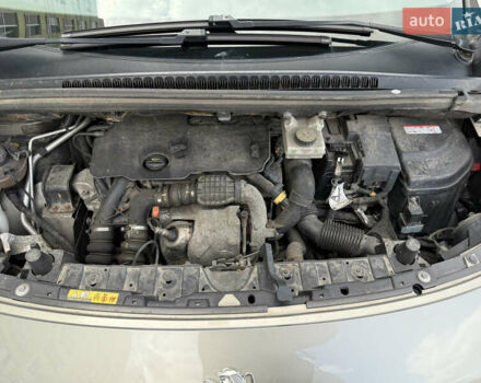 Сірий Пежо 3008, об'ємом двигуна 1.56 л та пробігом 332 тис. км за 8800 $, фото 29 на Automoto.ua