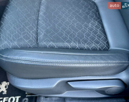 Пежо 3008 2014 у Самборе на Automoto.ua Сірий Пежо 3008, об'ємом двигуна 1.6 л та пробігом 137 тис. км за 10999 $, фото 41 на Automoto.ua