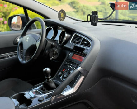 Пежо 3008 2014 в Стрые на Automoto.ua Серый Пежо 3008, объемом двигателя 1.6 л и пробегом 235 тыс. км за 10350 $, фото 59 на Automoto.ua