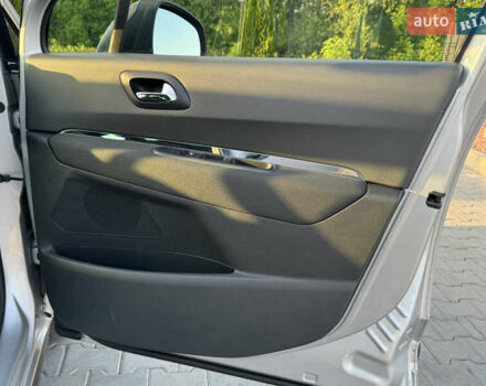 Серый Пежо 3008, объемом двигателя 1.6 л и пробегом 229 тыс. км за 11699 $, фото 22 на Automoto.ua