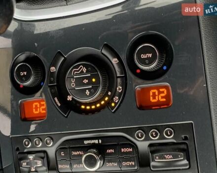 Серый Пежо 3008, объемом двигателя 1.6 л и пробегом 192 тыс. км за 10955 $, фото 49 на Automoto.ua